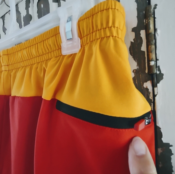 NWT $30 LARGE TEK GEAR REFLECTIVE RUNNING SHORTS - Picture 5 of 11